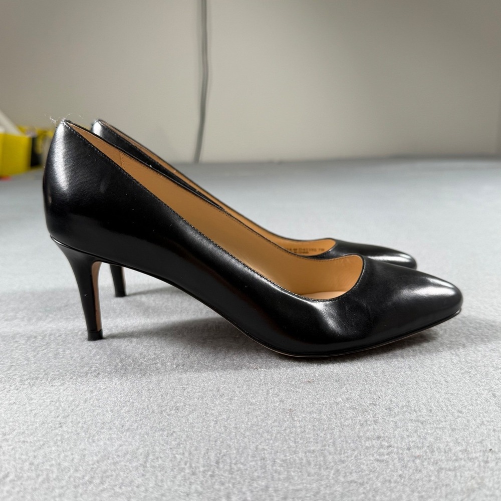 Cole Haan Black Leather Classic Pumps Round Toe Heels Minimalist 7B Professional - Picture 2 of 8
